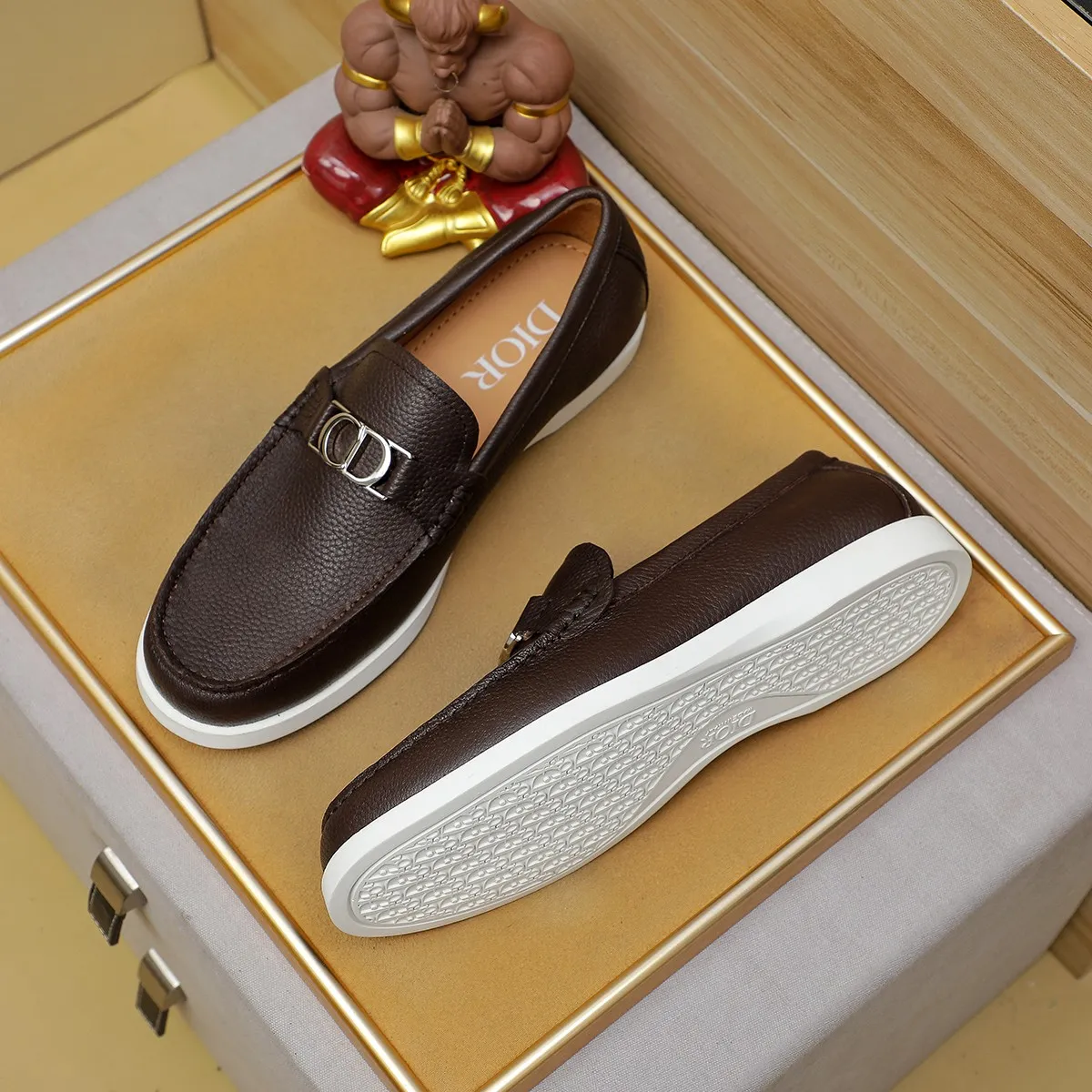 Men's clothing and shoes 💰460 💰🔥[Dior] High-end top-notch 🔝 purchasing agent 🔍🔍The latest 🇺🇸 counters are on sale simultaneously, original Italian brand · brand totem cloth sewn with brand cloth label · paired with calfskin · (high-end, nobility and class) exquisite workmanship (cow Leather lining) Sole: Original two-color sole ⚠️outsole specially provided by the original factory. Comfortable, wear-resistant, non-slip, real-life photoshoot🎬The real thing is more beautiful🔍Color: Color optional💕💕Number of yards: 39-44 (customized at 38.45.46)...
